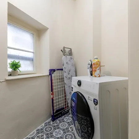 3 Bedroom - Familienfreundlich - Geraeumig - Zentral - Wifi - Cozy Apartment