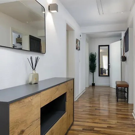 Geraeumig - 3br - Familienfreundlich - Zentrale Lage - Wlan Appartamento Wiesbaden