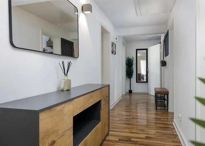 Geraeumig - 3br - Familienfreundlich - Zentrale Lage - Wlan Apartment Wiesbaden